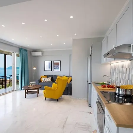 2br House In With Stunning Sea View Apartament Nikiana